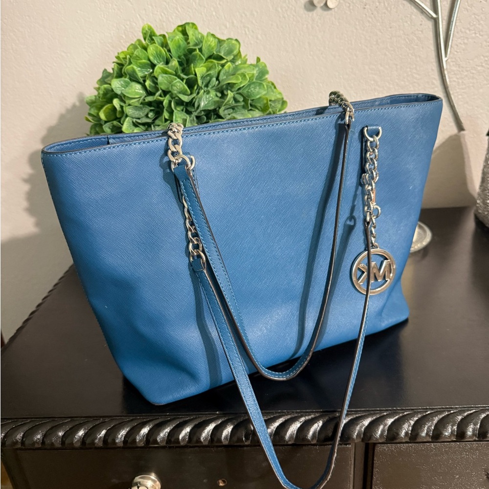 MK purse